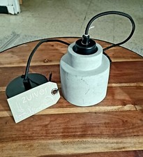 Suspension Luminaire Beton