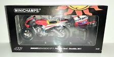 DUCATI DESMOSEDICI GP11 VALENTINO ROSSI SHOWBIKE 2011 MINICHAMPS SCALA 1/12