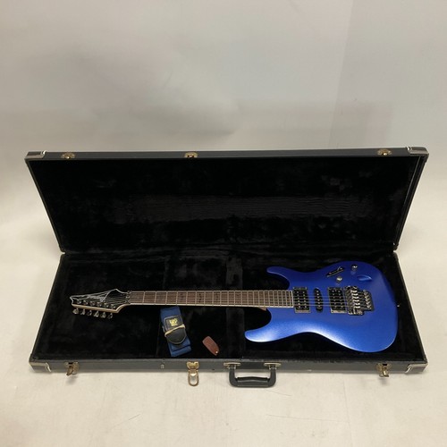Chitarra elettrica destra