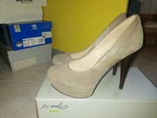 scarpe chiuse decolte' beige con plateau Guess n 35 usate 2 volte