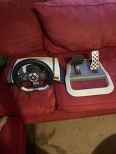 Volante Xbox 360 con pedali