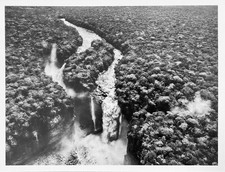 Sebastiao Salgado (warhol Haring Tapies Chagall Helmut Newton Giacomelli capa)