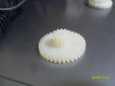 Ingrnaggio grattugia Ariete Gratì  ( quello di mezo vedi foto aggiuntive )