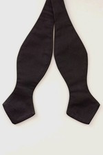 Cravatta V.Altanas nera con