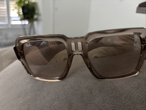Ray-Ban
