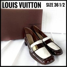 Louis Vuitton décolleté con