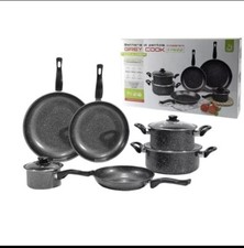 Batteria pentole e padelle 9