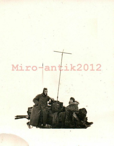Foto ww2 radio - radio, antenna