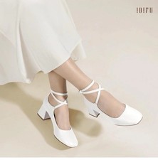 Scarpe Mary Jane con cinturino