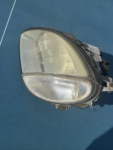 Faro proiettore xeno sinistro