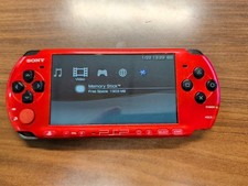 Sony PSP 3000 Rosso e Nero 2gb, batteria nuova, cavo di ricarica