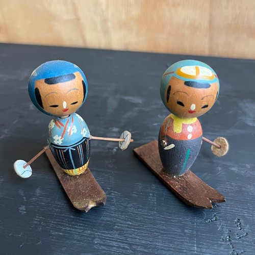 Bambola kokeshi neve sci - bambola,