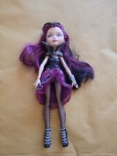 Bambola Ever After High Raven Queen