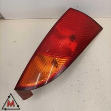 Fanale posteriore rh 1M5113404 per FORD FOCUS MK1 RESTYLING 2001-2005 usato (93949)