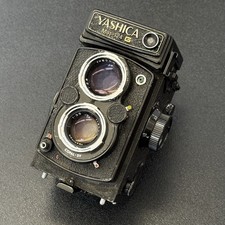 Yashica Mat 124G - Medium