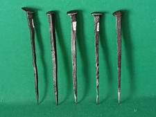 LOTTO 5 ANTICHI CHIODI