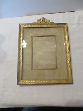 Rare ancien grand cadre photo en bronze, laiton style empire à décor de chimères