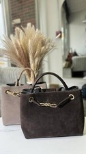 Bellissima borsa scamosciata -