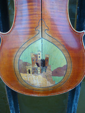 Vecchio violino - Old violin