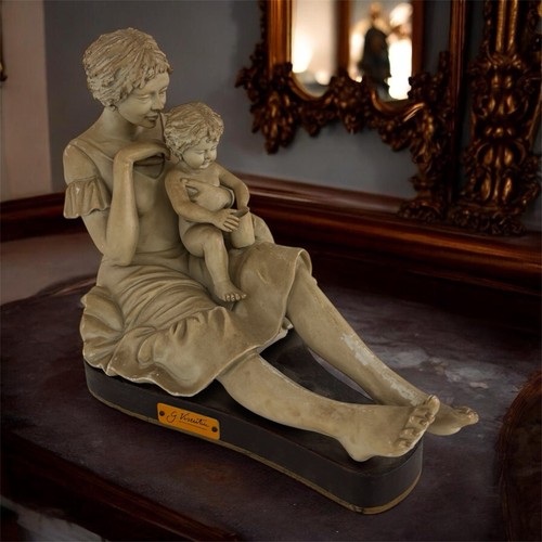 Maternità scultura - “maternità”,