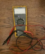 Fluke 23 III Handheld Digital
