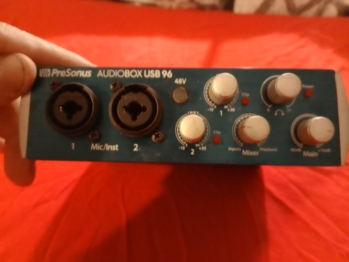 Audiobox usb l interfaccia - usb, l'interfaccia