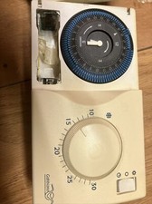 TERMOSTATO Ambiente Gabbiano B1 a cavalieri, mod. 64E. 20531 00C 4/2000