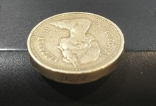 Moneta One Pound Queen Elizabeth 1983 con errore di Conio - Rara bellissima