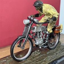 Scultura bici bronzo uomo