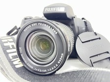 Fujifilm FinePix HS30EXR fotocamera bridge 16 MP 30x zoom ottico usato