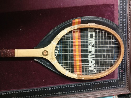 Vecchia racchetta tennis - da,