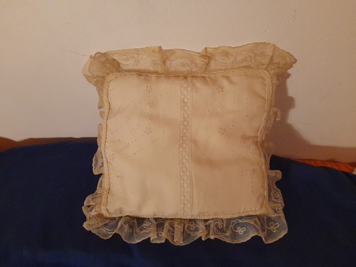 Cuscino seta pizzo antico - e,