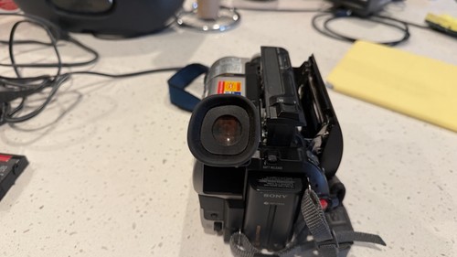 Sony ccd tr940 handycam - ccd-tr940,