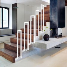 Corrimano a forma di U per scale , montaggio laterale, alto 90 cm bianco