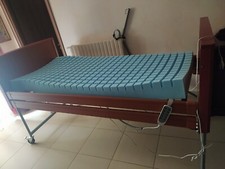 Letto elettrico degenza