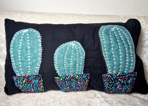 Cuscino decorativo fatto - , a