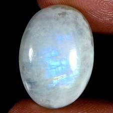 Pietra di luna ovale