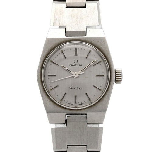 Authentic unserviced value - -,