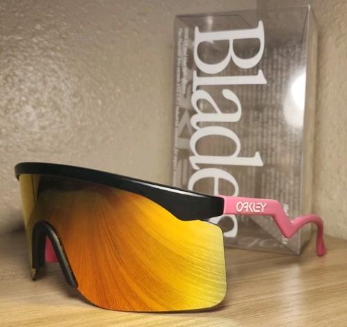 Oakley razor blade - razor, 1