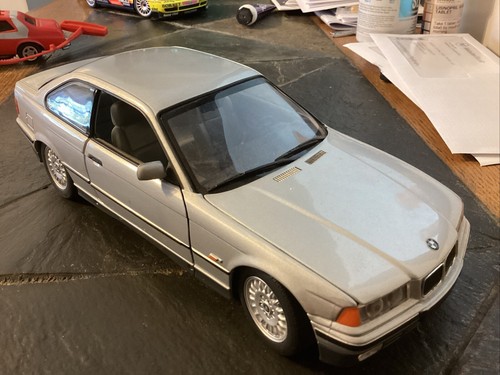 Models scala 18 - 1/18, diecast
