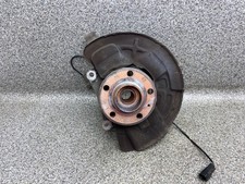 Achsschenkel vorne links