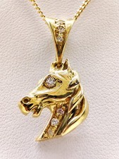 CIONDOLO testa di Cavallo, unisex, in Oro giallo 18kt e zirconi, gr 3,7 