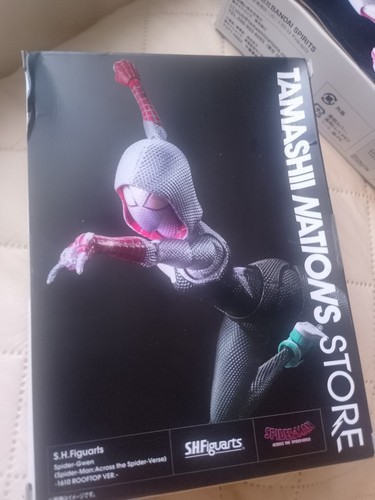 Spider gwen figuarts bandai - spider-gwen, sh