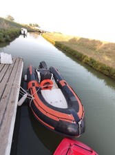 Gommone Lomac 430. Con motore 2 Tempi Suzuki supertree 3cilindri 