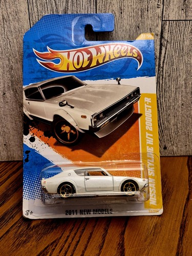 Hot wheels 2011 nissan skyline - nissan,