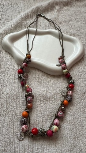 Collana nera rossa - , con