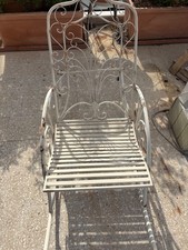 sedia a dondolo in ferro battuto colore bianco