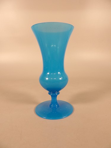 Vase opaline bleue - vase,