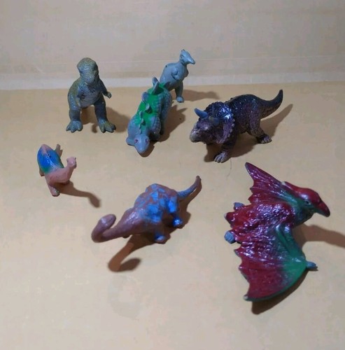 Dinosauri plastica - in,
