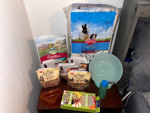 Hamster cage with - , everything